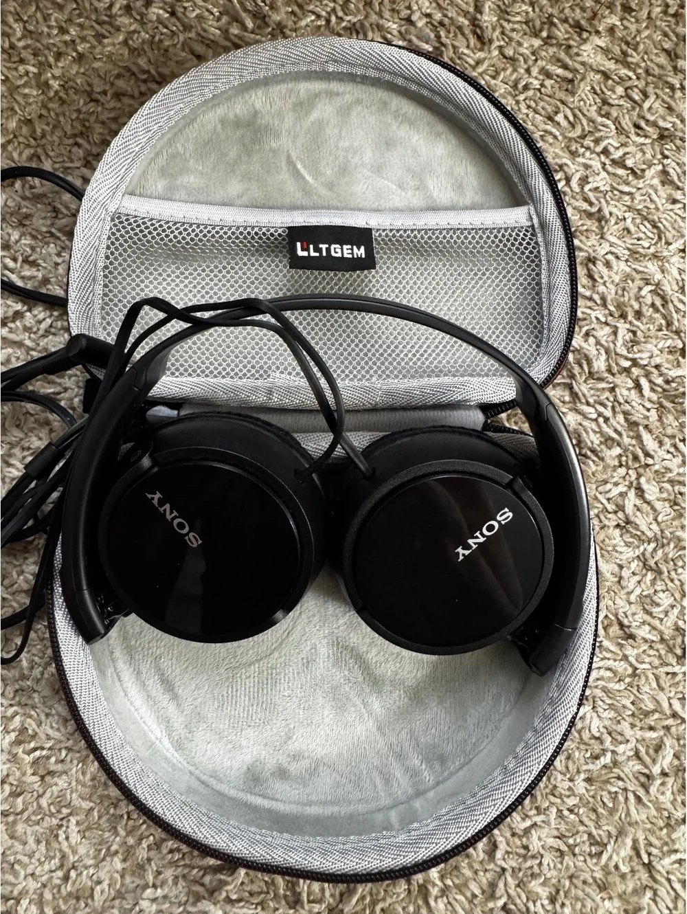 Sony MDR-ZX110 Wired Foldable Headphones Black 3.5mm w/ Hard Carrying Case